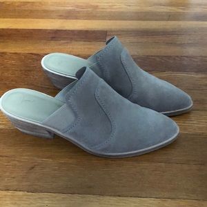 Joie Aideen Mule in Taupe suede. 2” stacked block heel with side elastic.